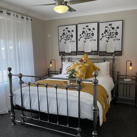 Country Leisure Motor Inn Dubbo Bagian luar foto