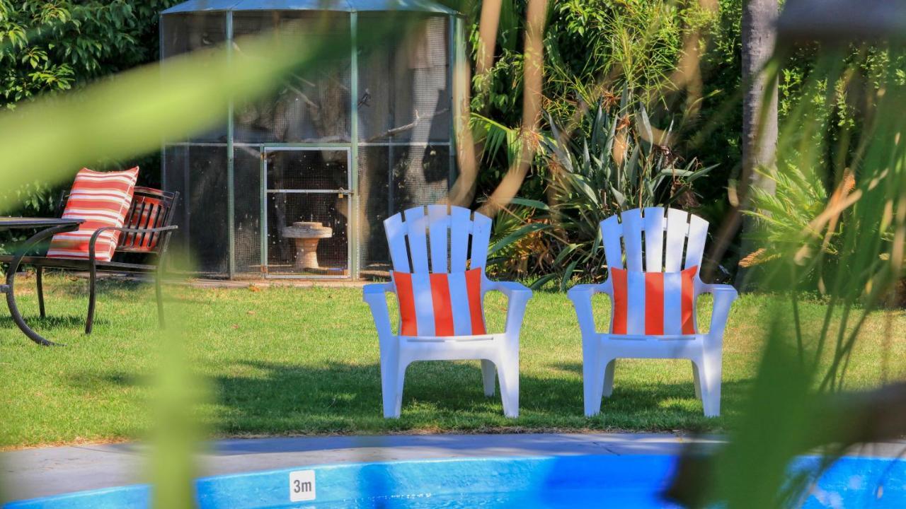 Country Leisure Motor Inn Dubbo Bagian luar foto